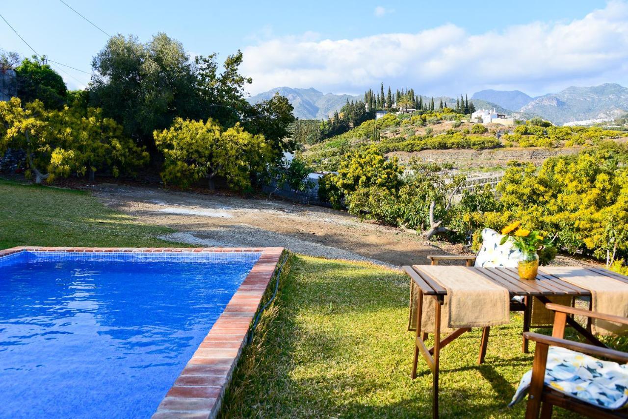 Casa Entre Nerja Y Frigiliana Villa Bagian luar foto
